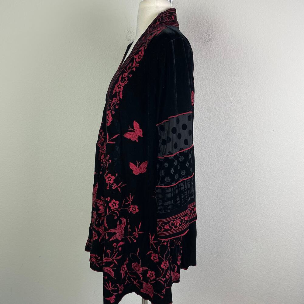 John Mark Red Black Embroidered Velvet Mixed Media Topper Jacket Kimono Medium - Picture 4 of 10